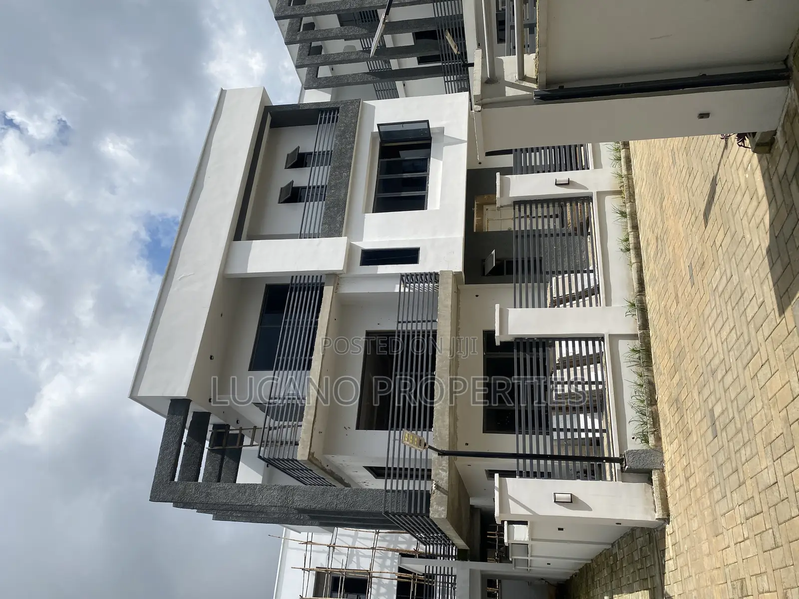 5bdrm Duplex in Katampe Extension for sale in Katampe Extension