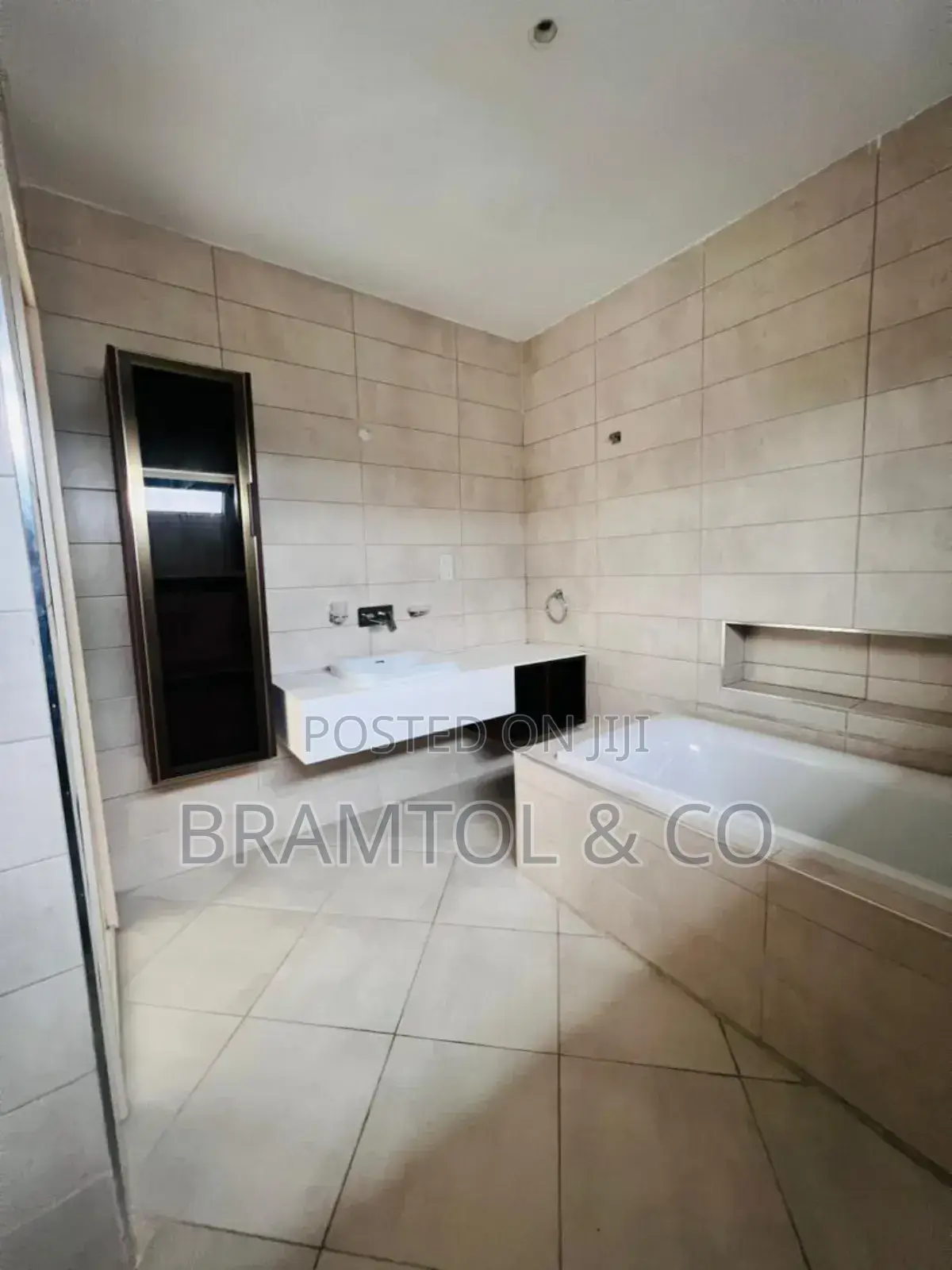 4bdrm Townhouse / Terrace in Jabi for rent in Jabi