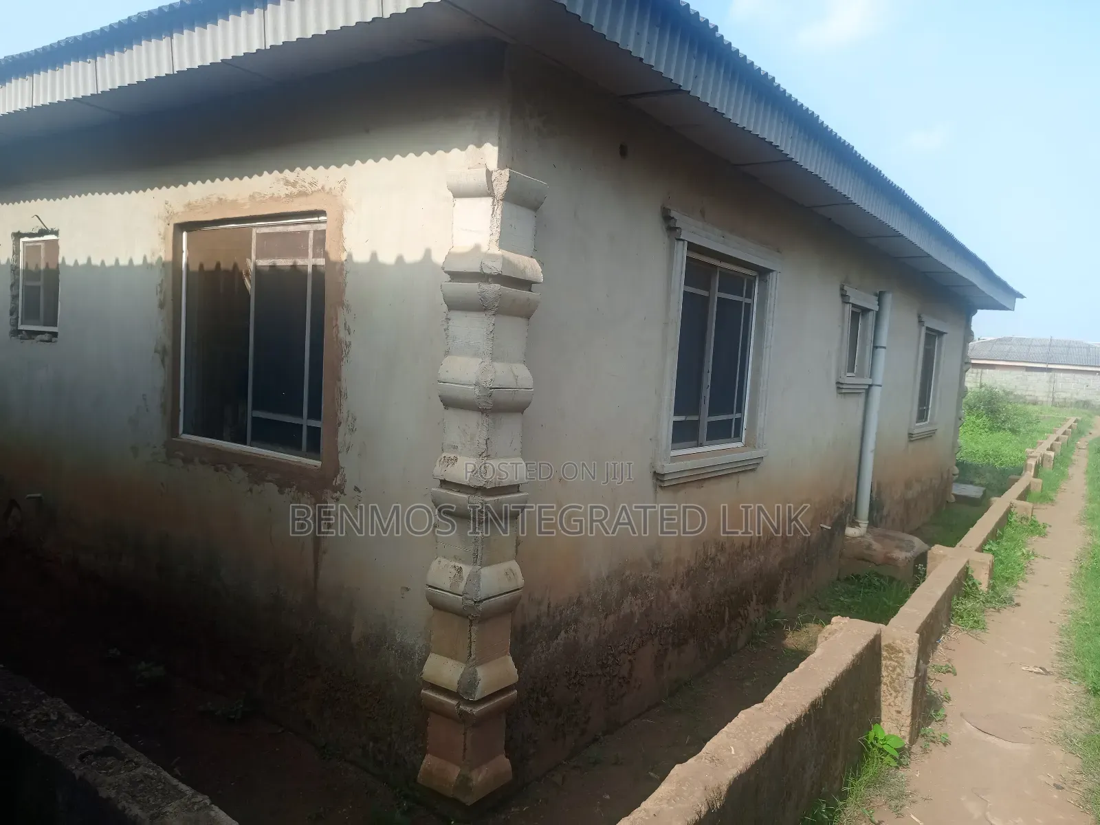 2bdrm Bungalow in Chairman Bustop, Ikorodu for sale in Ikorodu