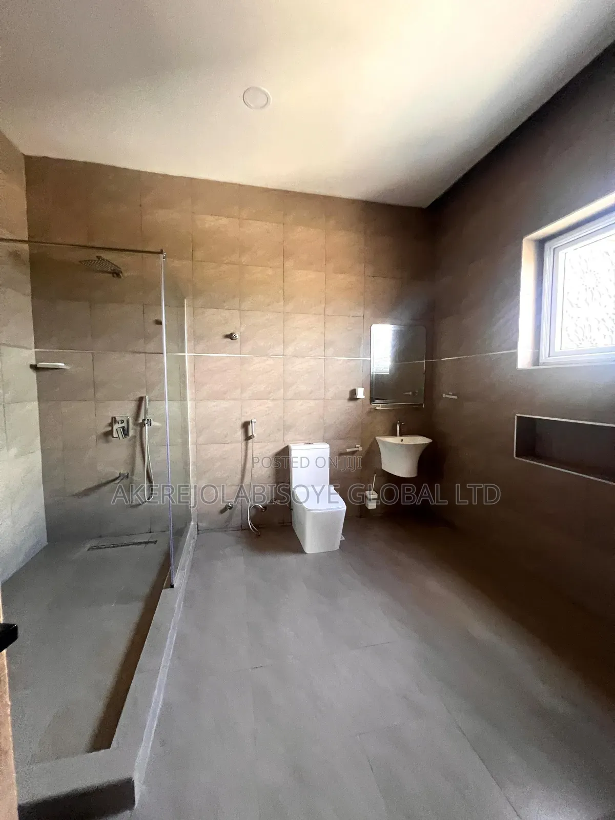 5bdrm Duplex in Guzape for rent in Guzape District