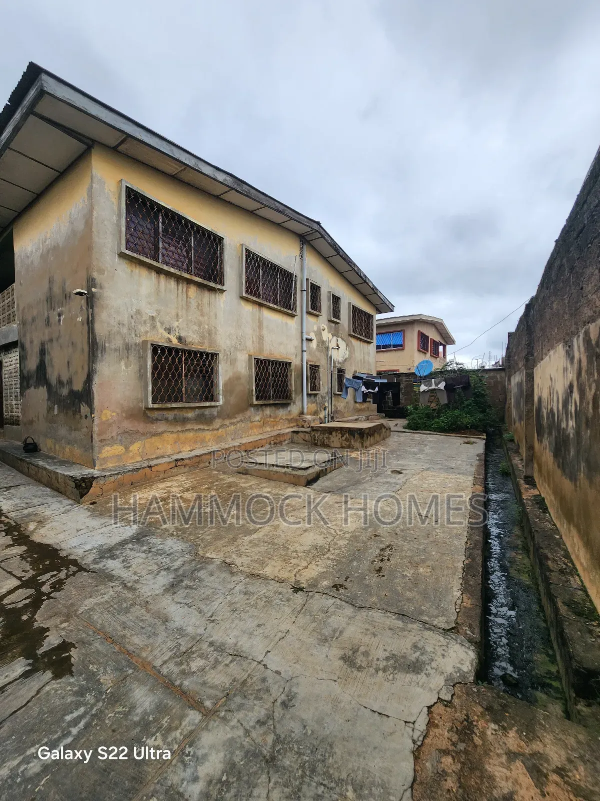 Investment 4-Units of 3-Bedroom Flat Good 4 Hostel at Ui Area in Ibadan Polytechnic/University