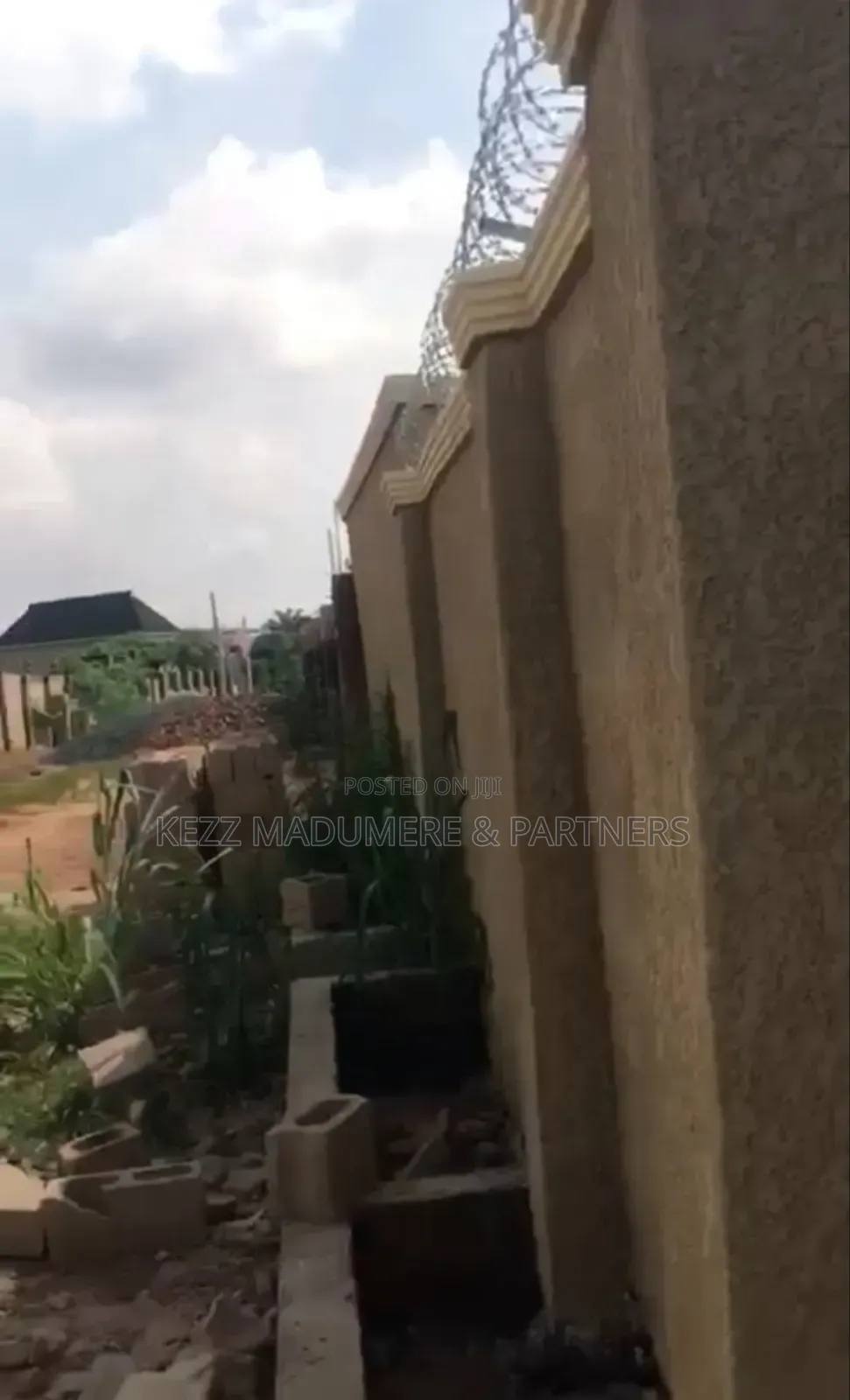8bdrm Block of Flats in Thinker'S Corner , for sale in Enugu