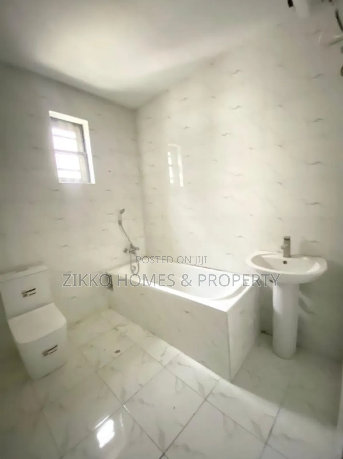 4bdrm Townhouse/Terrace in Ologolo, Lekki for sale in Lekki