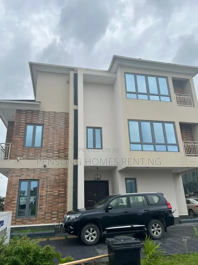 5bdrm Duplex in Cowry Creek, Ikate for rent in Ikate