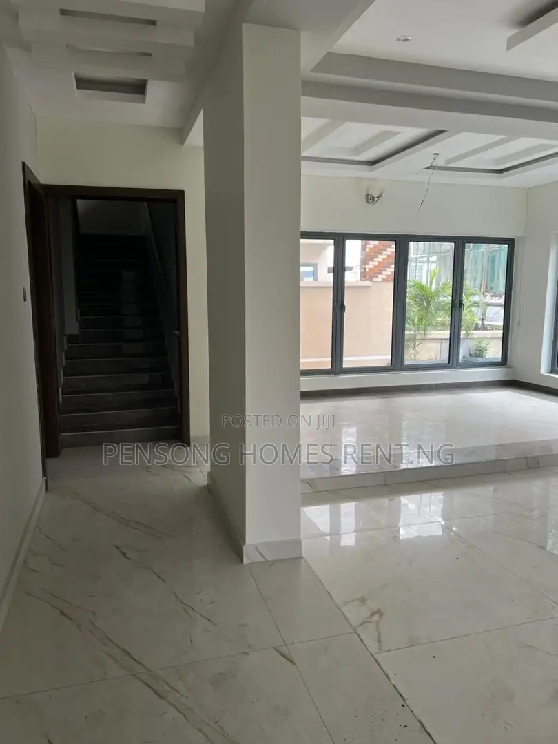 5bdrm Duplex in Cowry Creek, Ikate for rent in Ikate