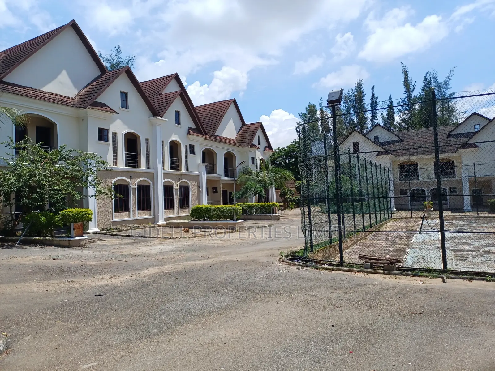 5bdrm House in Utako for sale in Utako