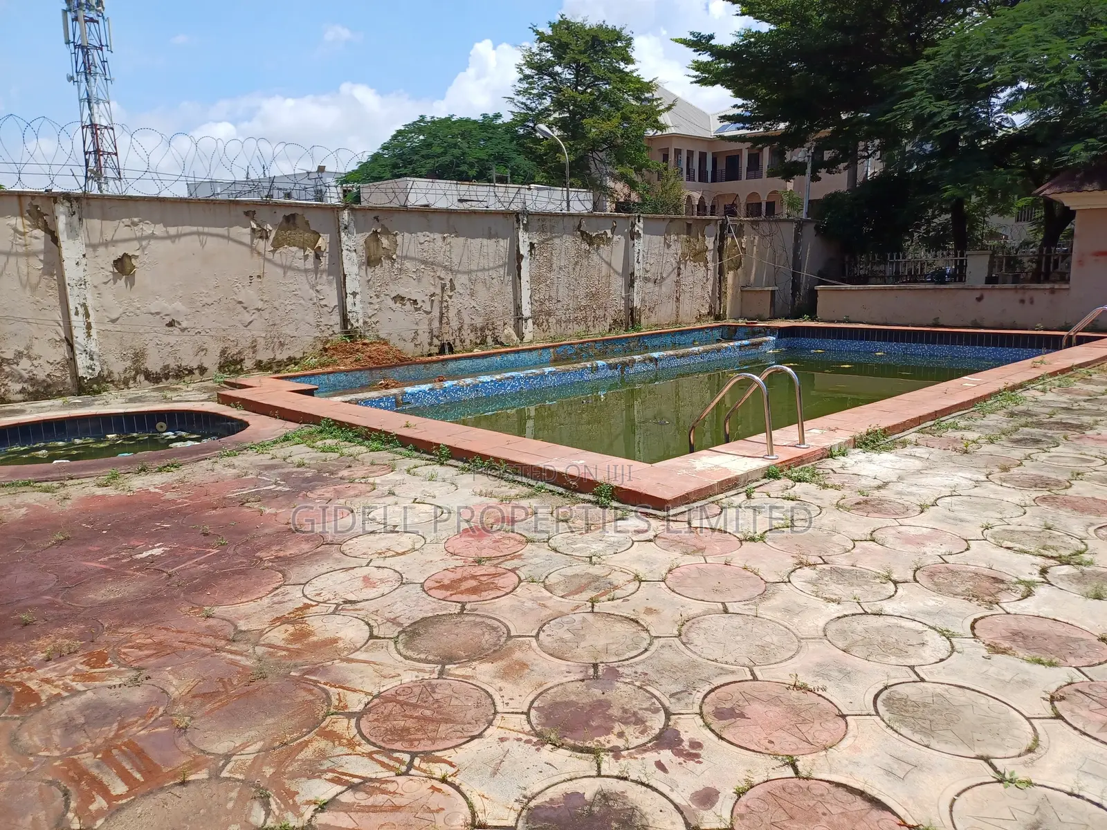 5bdrm House in Utako for sale in Utako