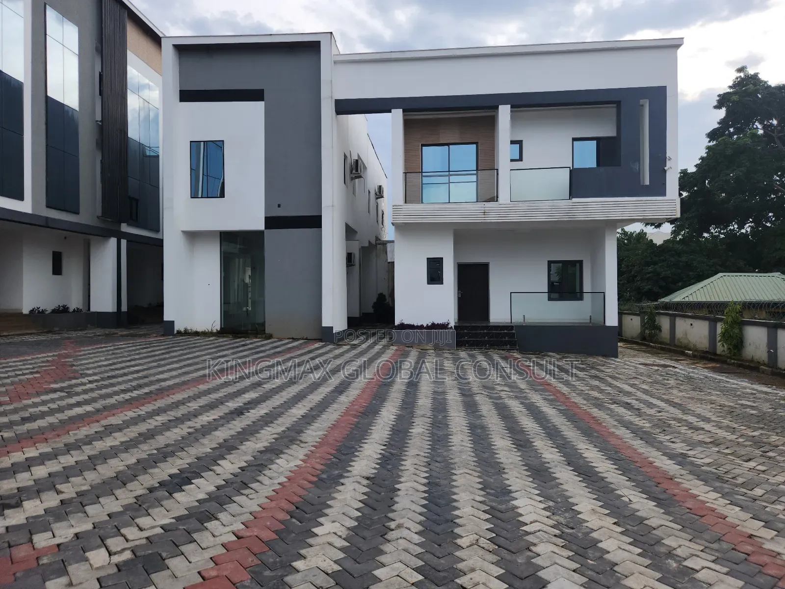 4bdrm Duplex in Wuye for sale in Wuye