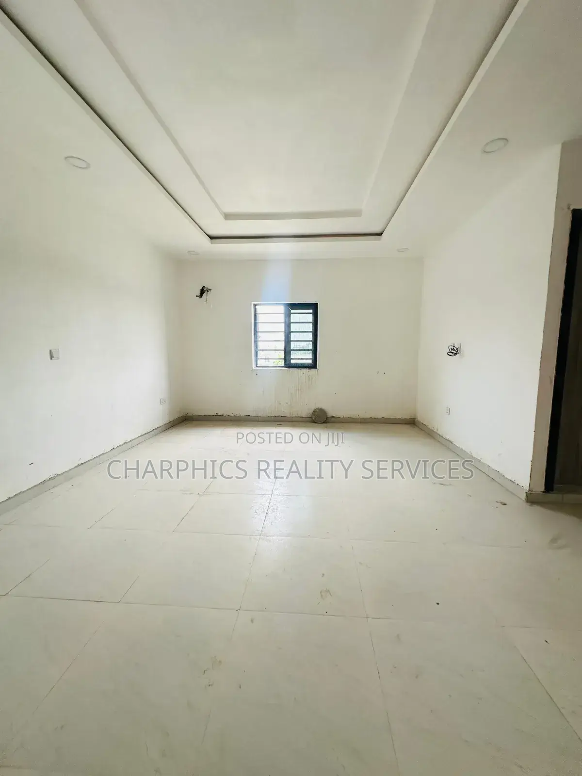 3bdrm Duplex in Ilupeju for sale in Ilupeju