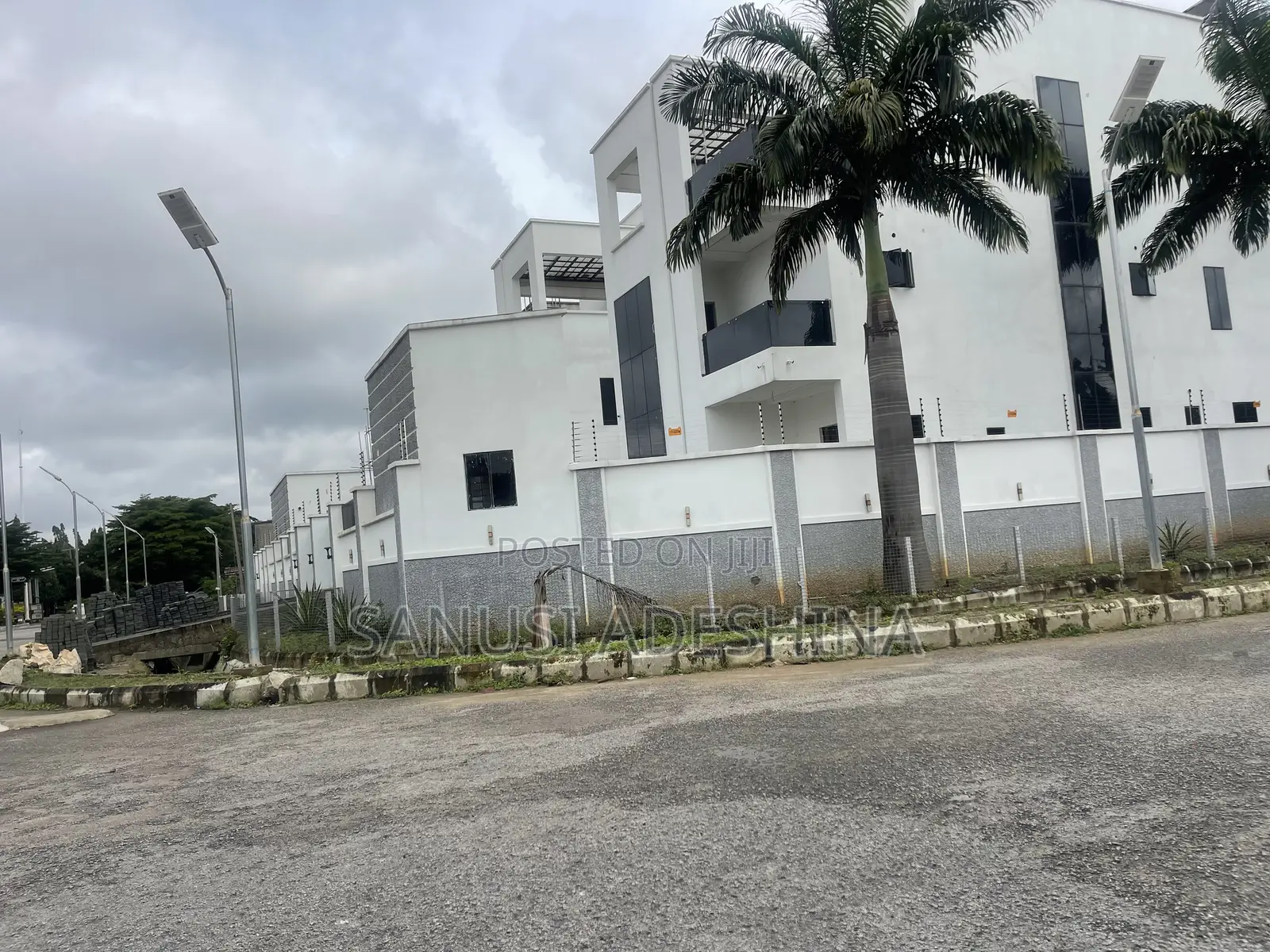 5bdrm Maisonette in Gwarimpa Estate By, Gwarinpa for sale in Gwarinpa