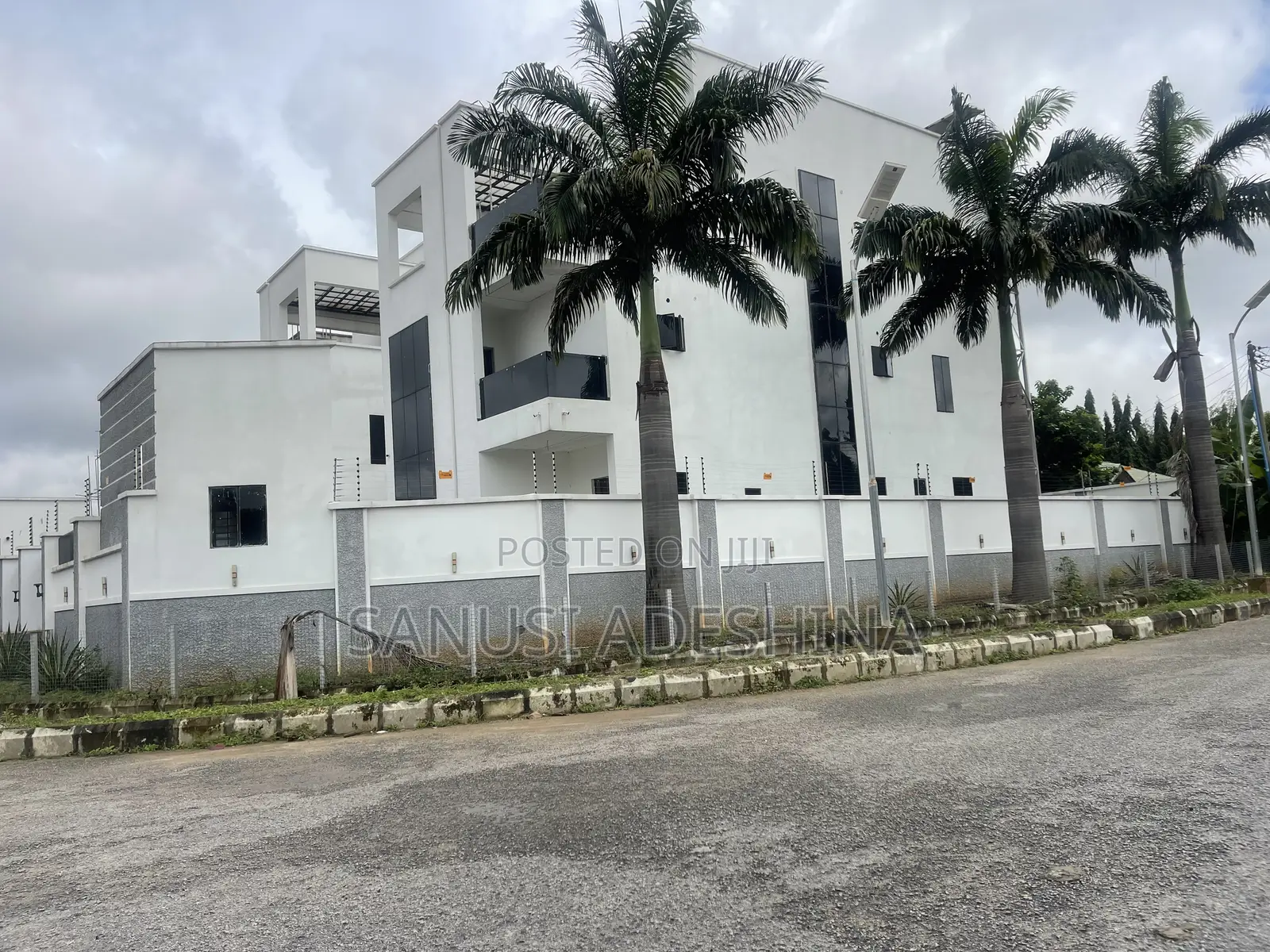5bdrm Maisonette in Gwarimpa Estate By, Gwarinpa for sale in Gwarinpa
