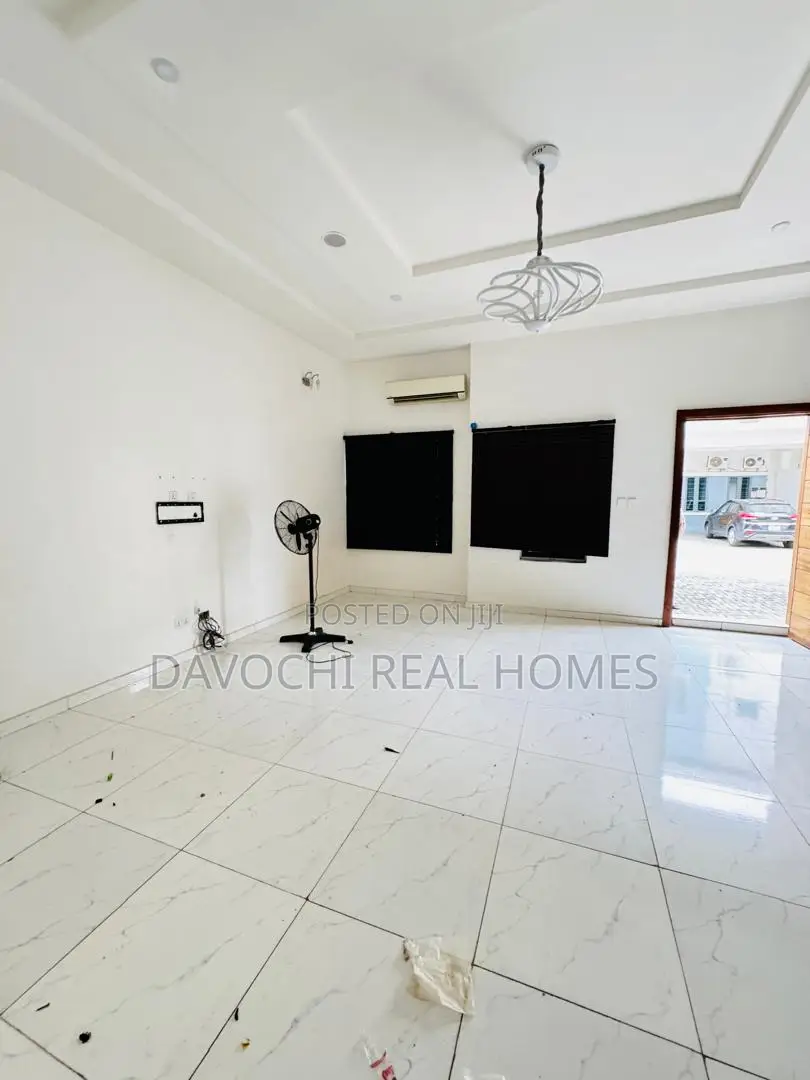 4bdrm Apartment in Chevron for rent in Chevron