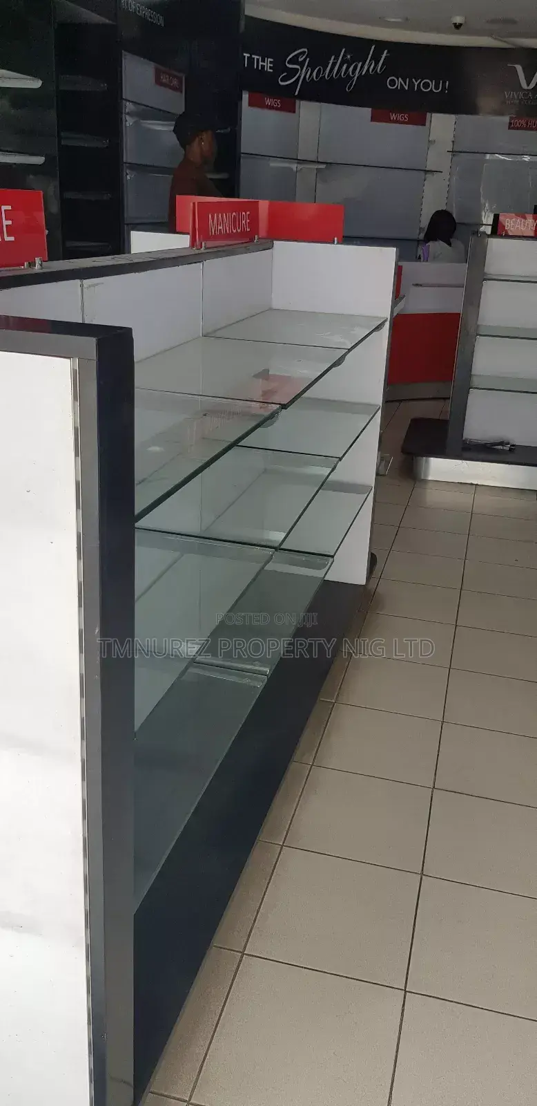 Showroom Shop for Rent,Lekki Phase1, in Lekki Phase 1
