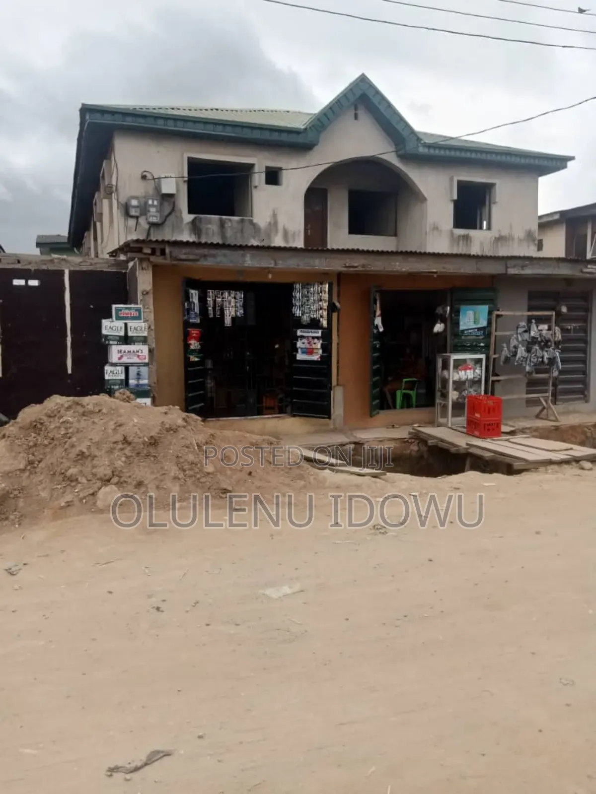 3bdrm Block of Flats in Alimosho for sale in Alimosho