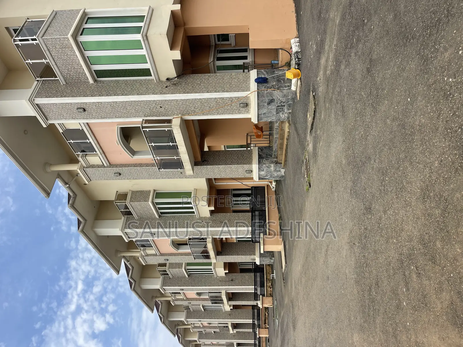 5bdrm Block of Flats in Jabi Lakes Abuja for sale in Jabi