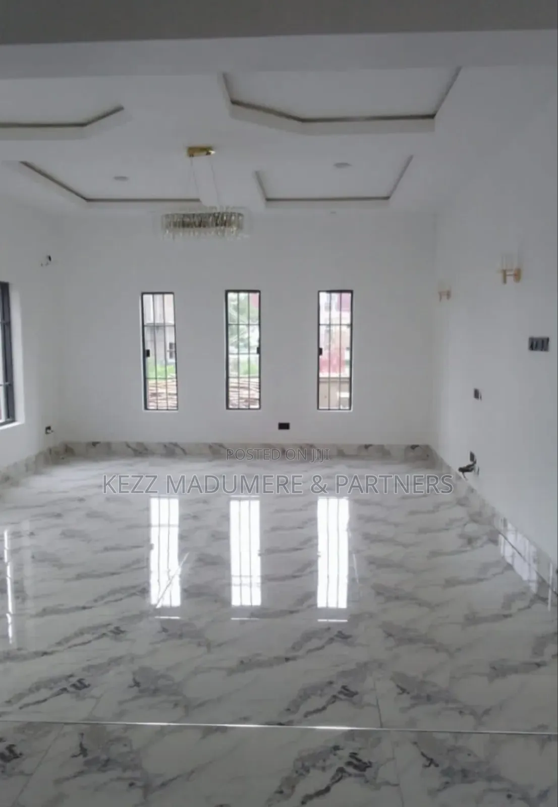 5bdrm Duplex in Eliozu Eneka Link for sale in Eneka