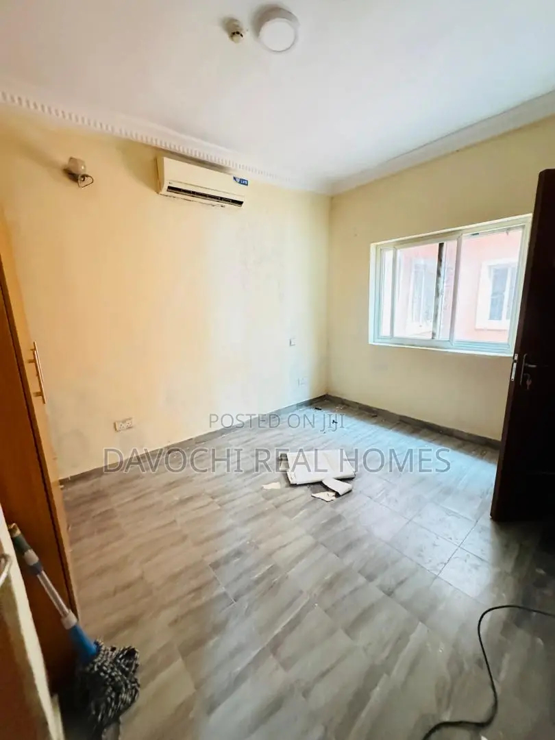 4bdrm Apartment in Ikate for rent in Ikate