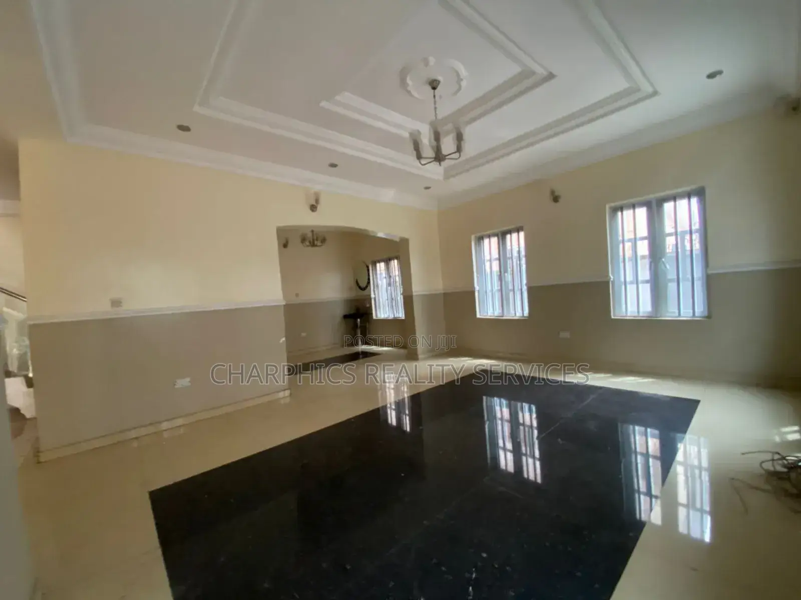 5bdrm Duplex in GRA Phase 1 for sale in GRA Phase 1