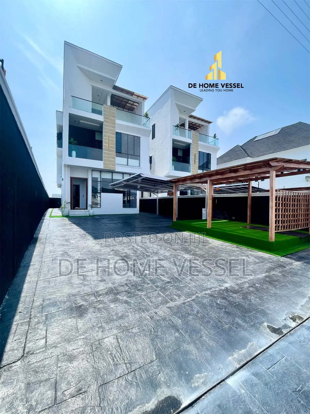 5bdrm Duplex in Lekki for sale in Lekki