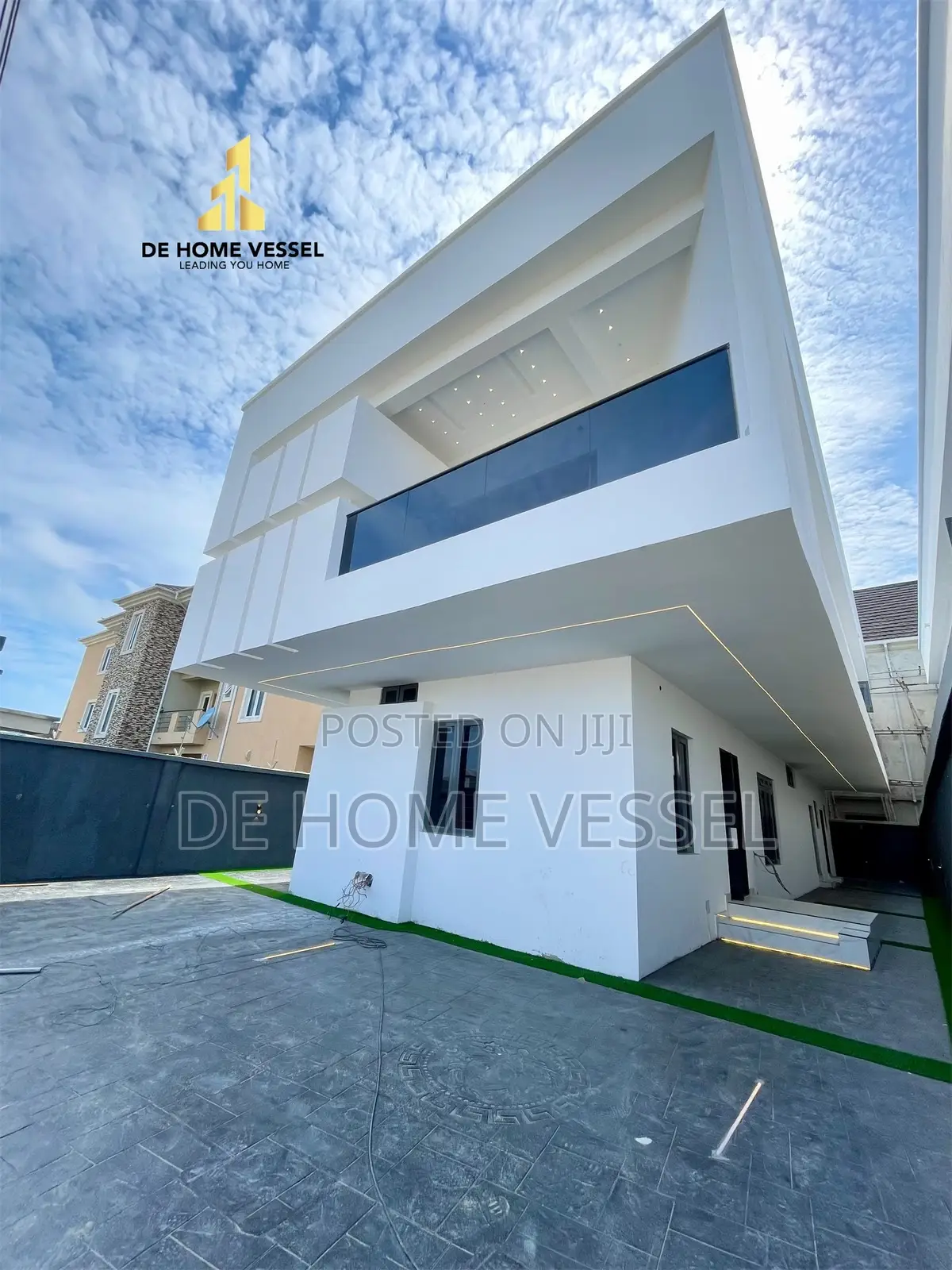 5bdrm Duplex in Ologolo for sale in Ologolo