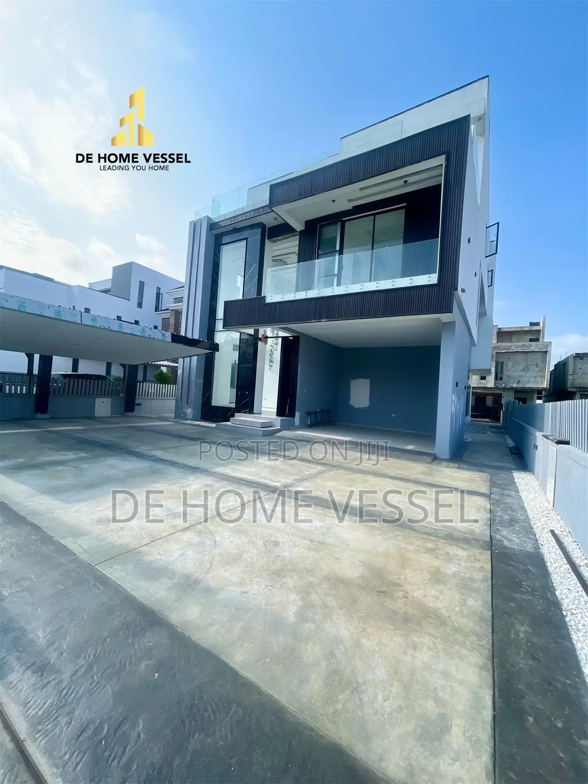 5bdrm Duplex in Lekki for sale in Lekki
