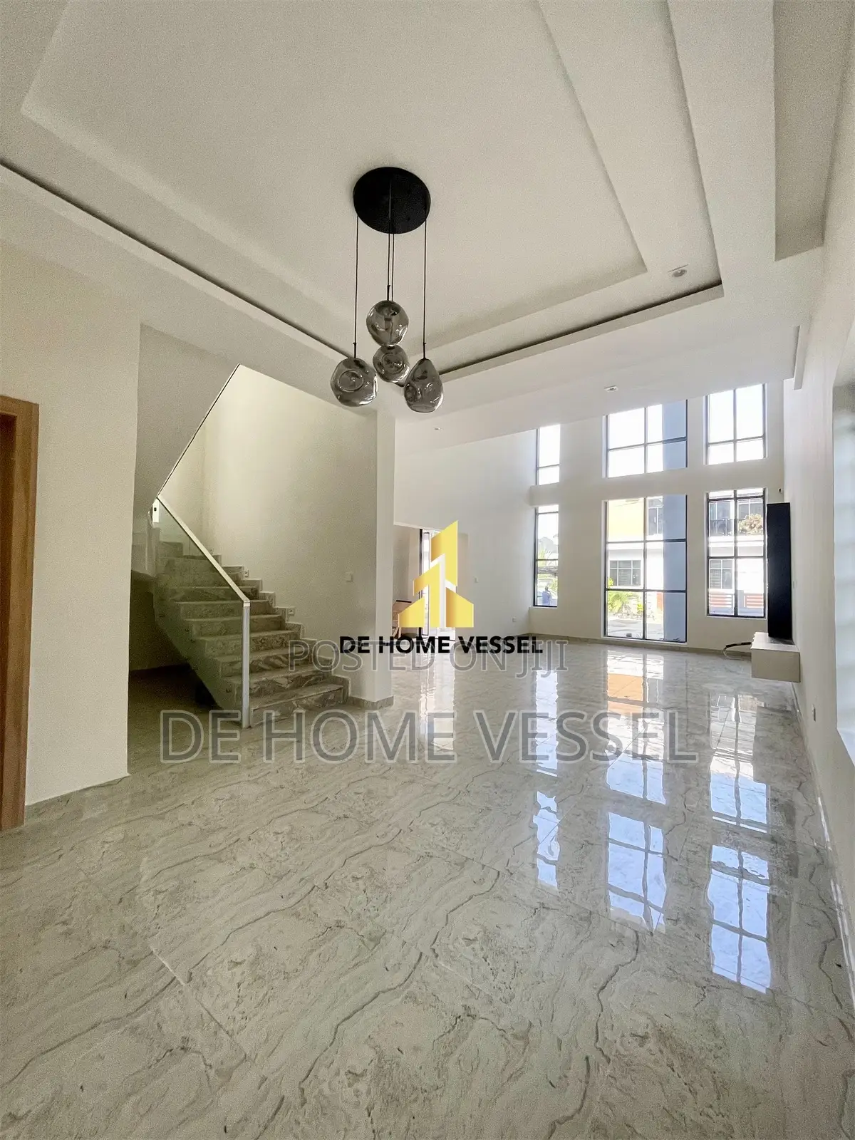 5bdrm Duplex in Lekki for sale in Lekki