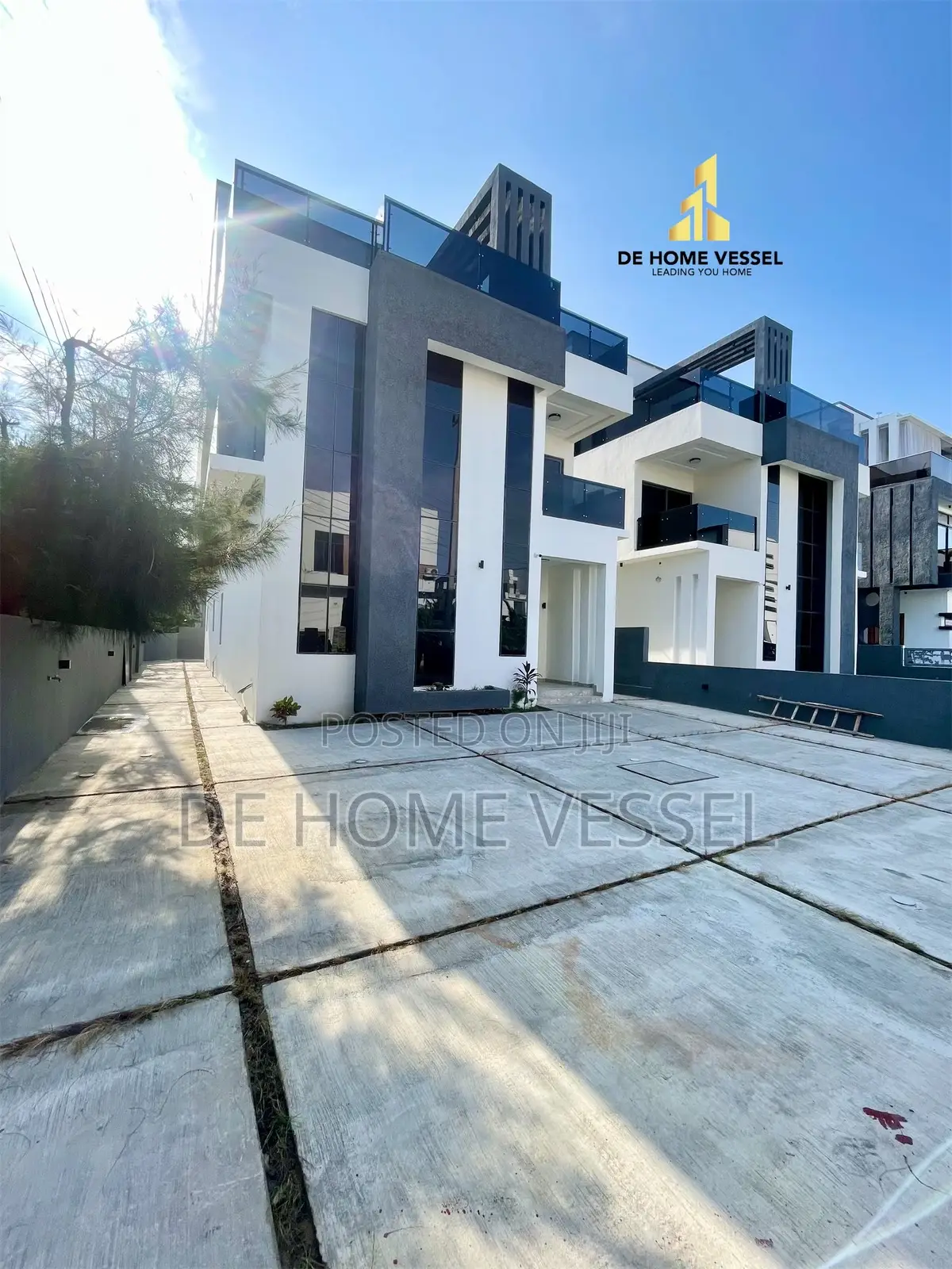 5bdrm Duplex in Lekki for sale in Lekki