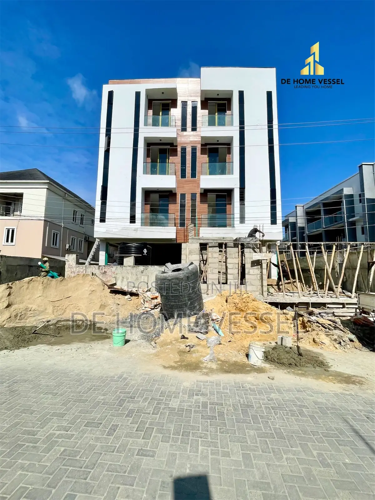 2bdrm Apartment in Chevron for sale in Chevron