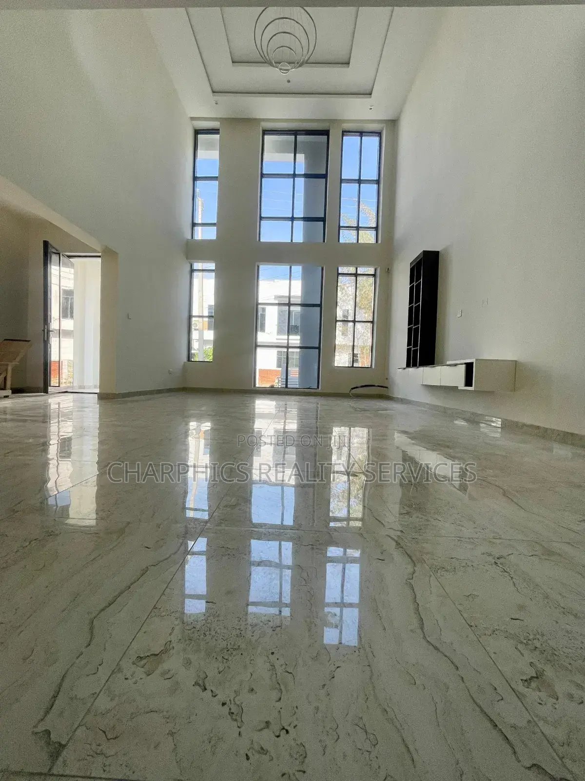 5bdrm Duplex in Lekki for sale in Lekki