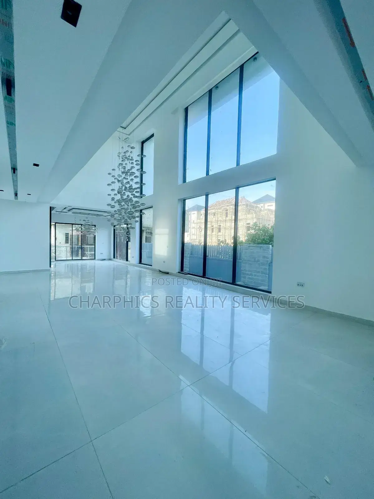 5bdrm Duplex in Lekki for sale in Lekki
