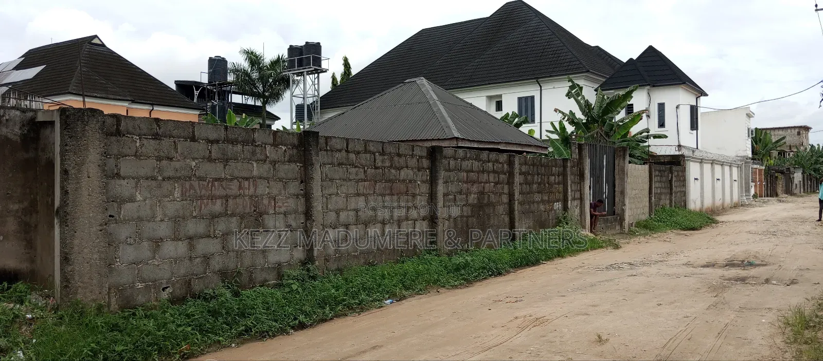For Sale: 2 Fenced Plots in an Estate With Federal Light in Rumuahalu