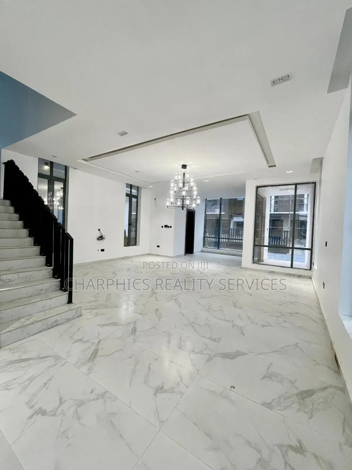 5bdrm Duplex in Lekki for sale in Lekki