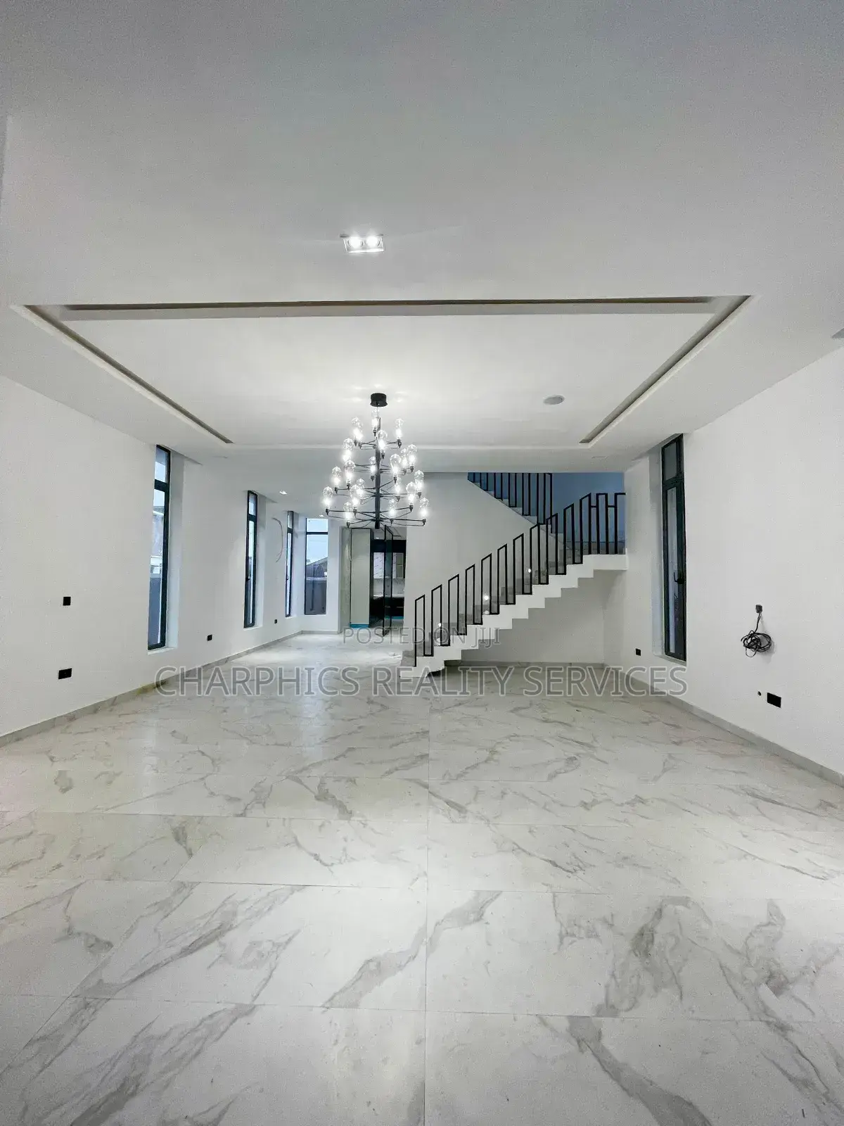 5bdrm Duplex in Lekki for sale in Lekki