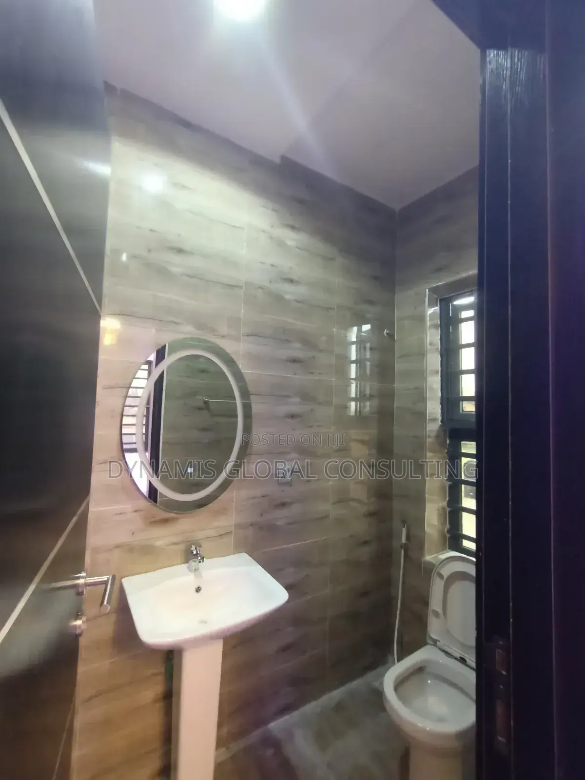 Furnished 4bdrm Townhouse/Terrace in Bimbi Court, Magodo for Sale in GRA Phase 1