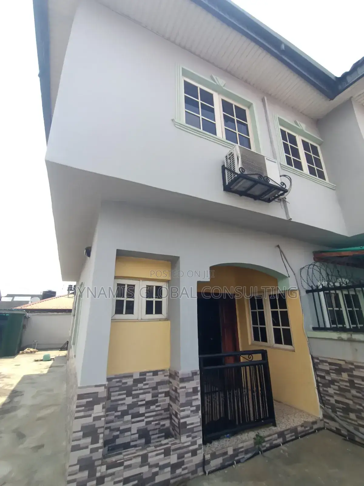 Furnished 4bdrm Duplex in Gateway Zone Estate for rent in GRA Phase 1