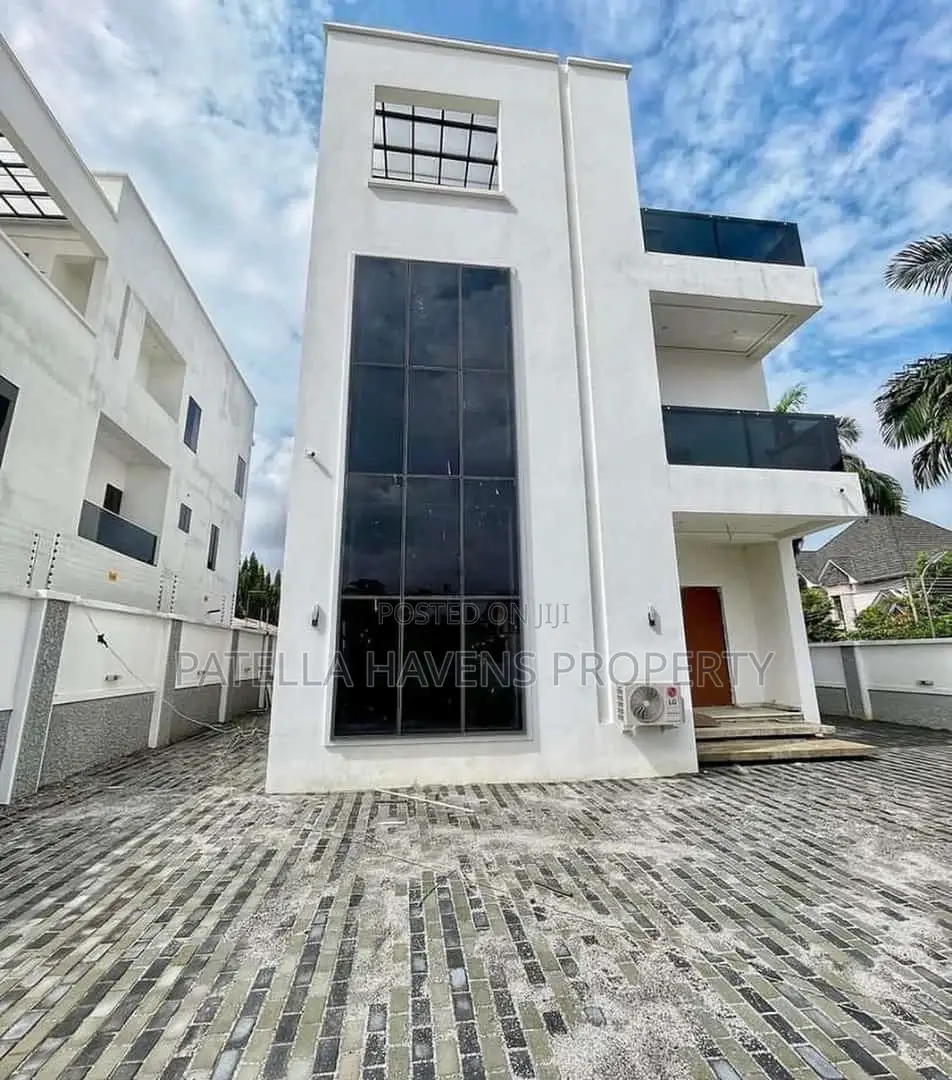 6bdrm Duplex in Gwarinpa for sale in Gwarinpa