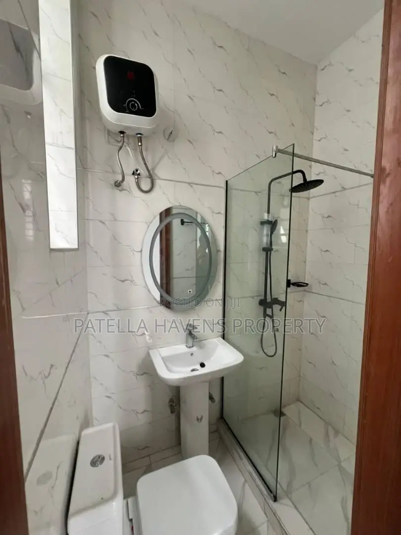 5bdrm Duplex in Lekki for sale in Lekki