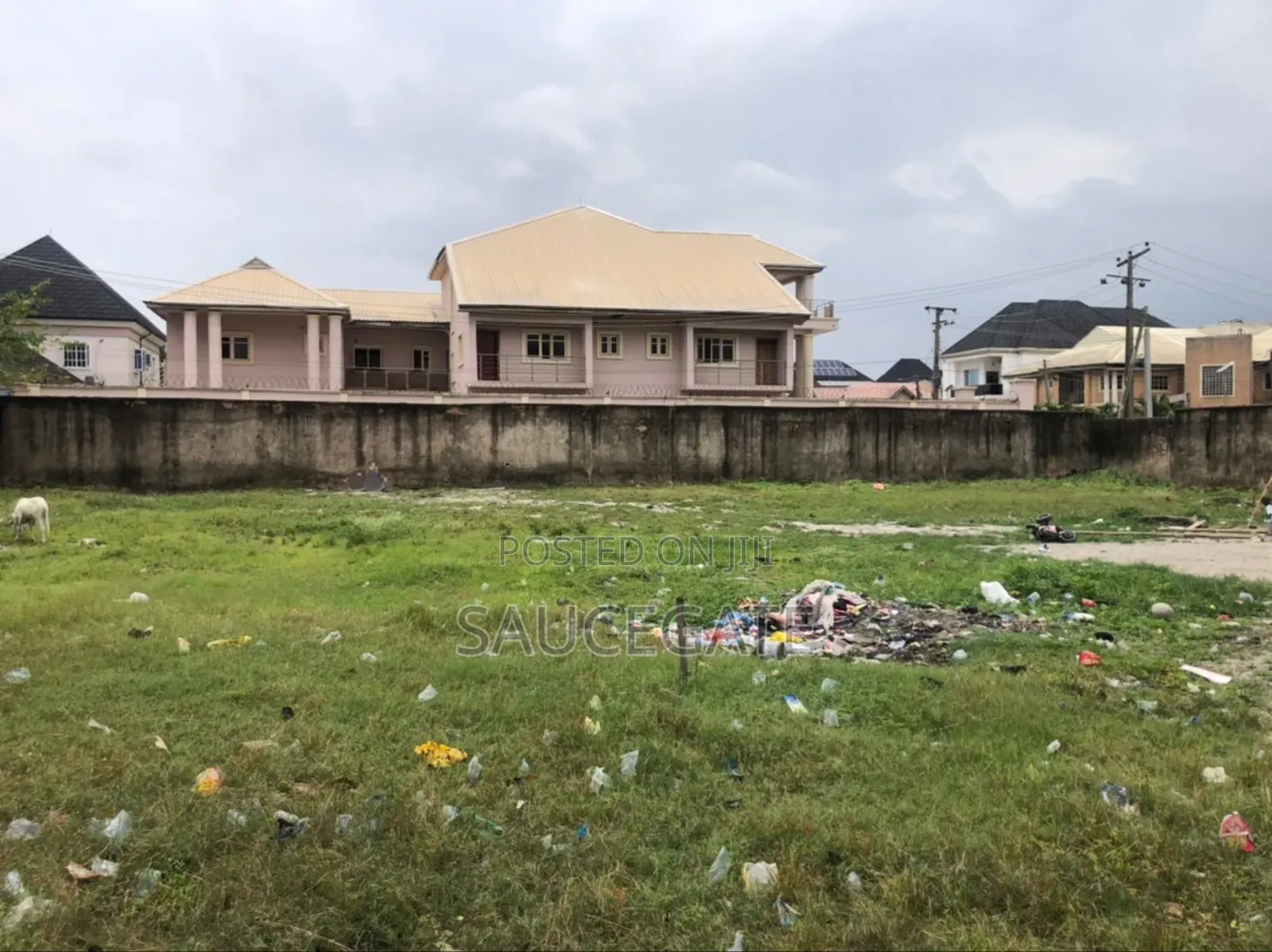 Land for Sale at Amuwo 300sqm Dryland in Amuwo-Odofin