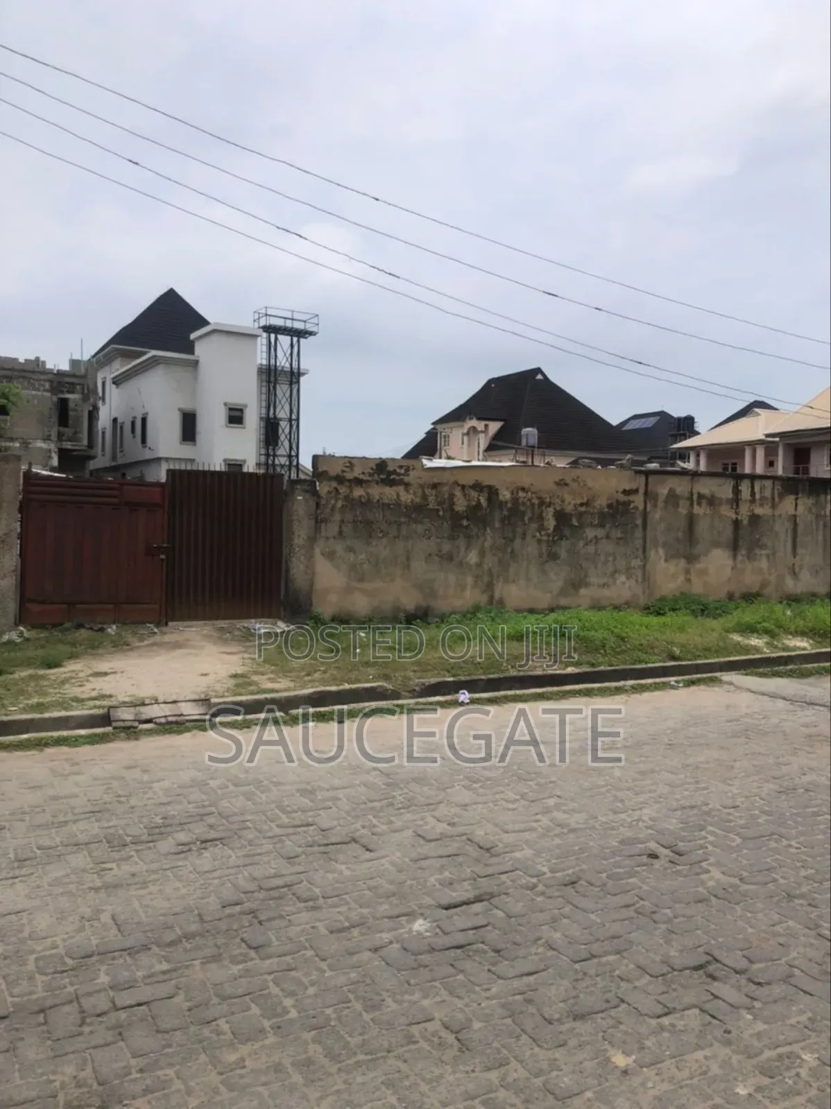 Land for Sale at Amuwo 300sqm Dryland in Amuwo-Odofin