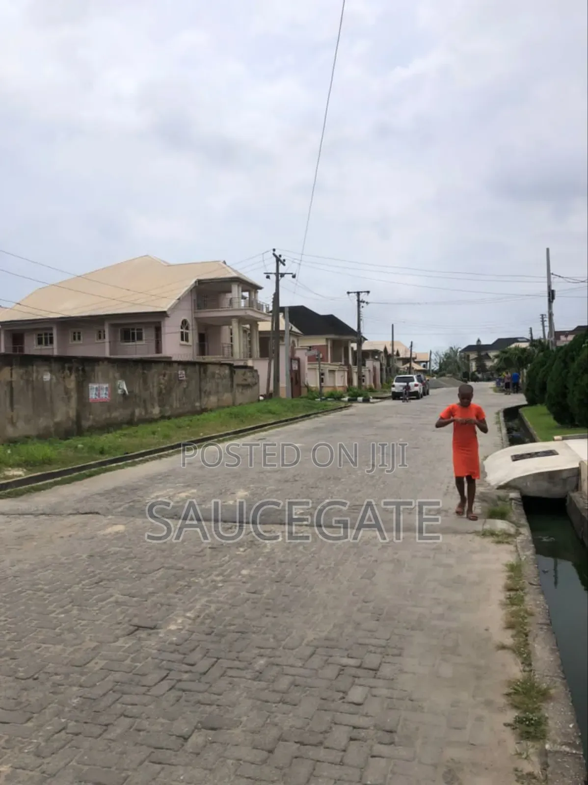 Land for Sale at Amuwo 300sqm Dryland in Amuwo-Odofin