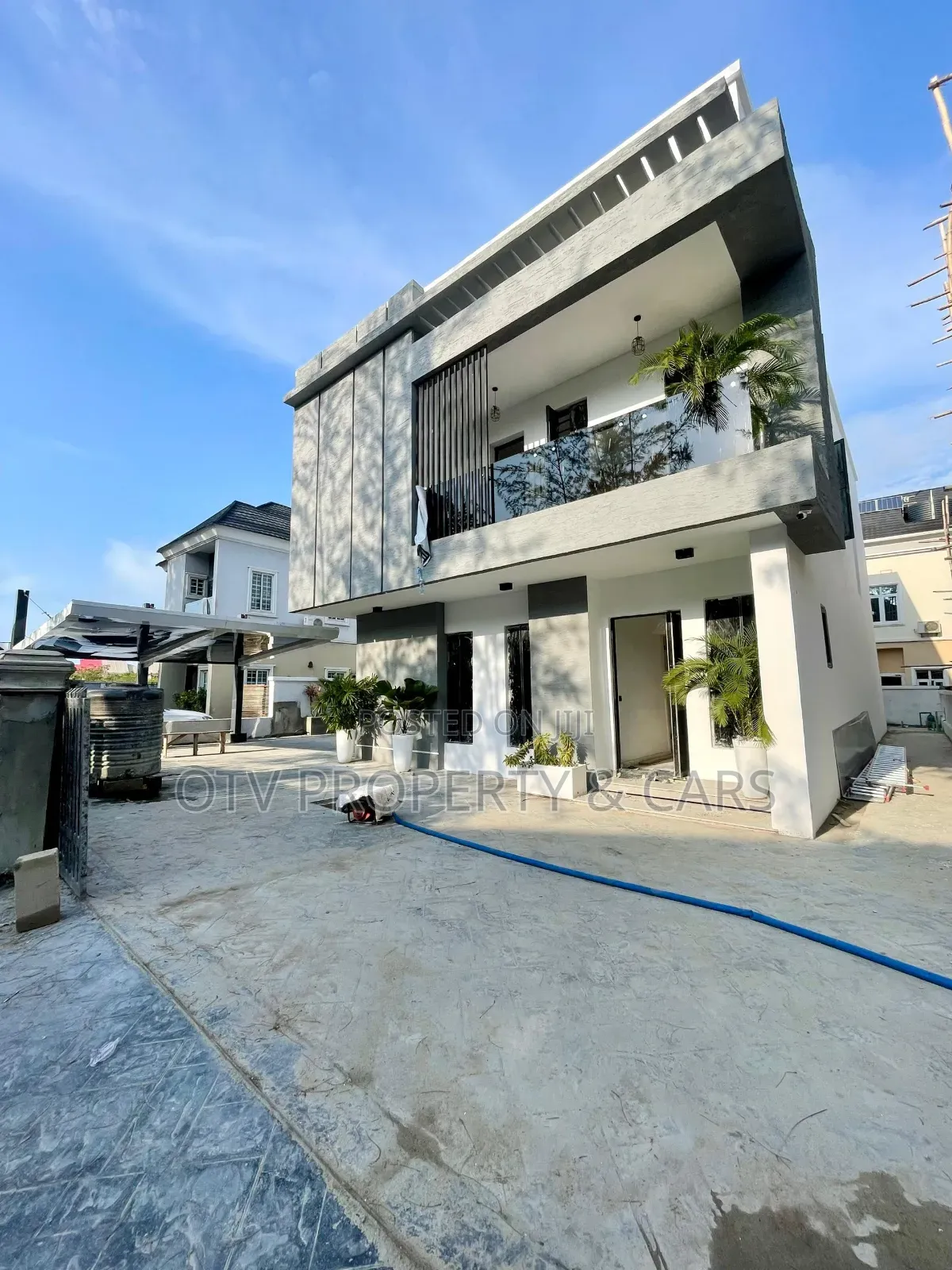 Furnished 4bdrm Duplex in Lekki for sale in Lekki