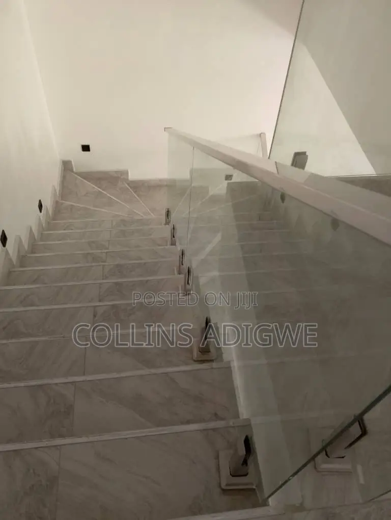 4bdrm Duplex in Chevron Estate for sale in Chevron