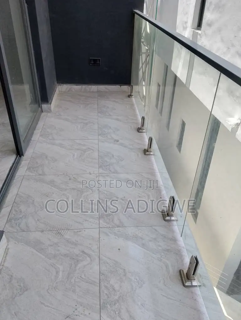 4bdrm Duplex in Chevron Estate for sale in Chevron