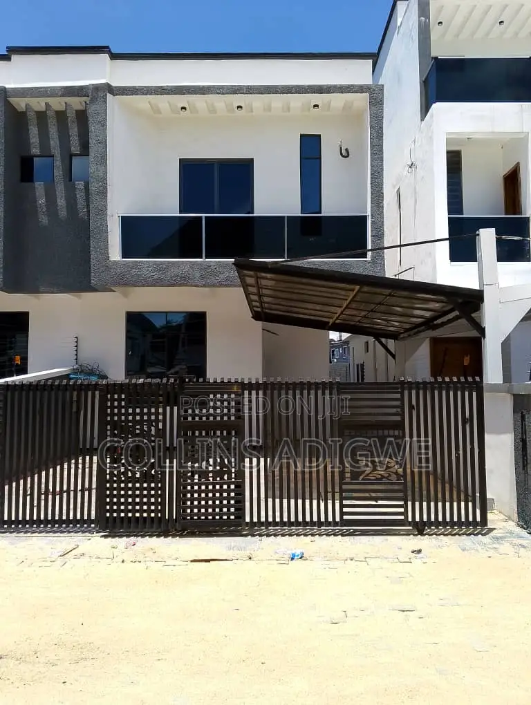 4bdrm Duplex in Chevron Drive for rent in Chevron