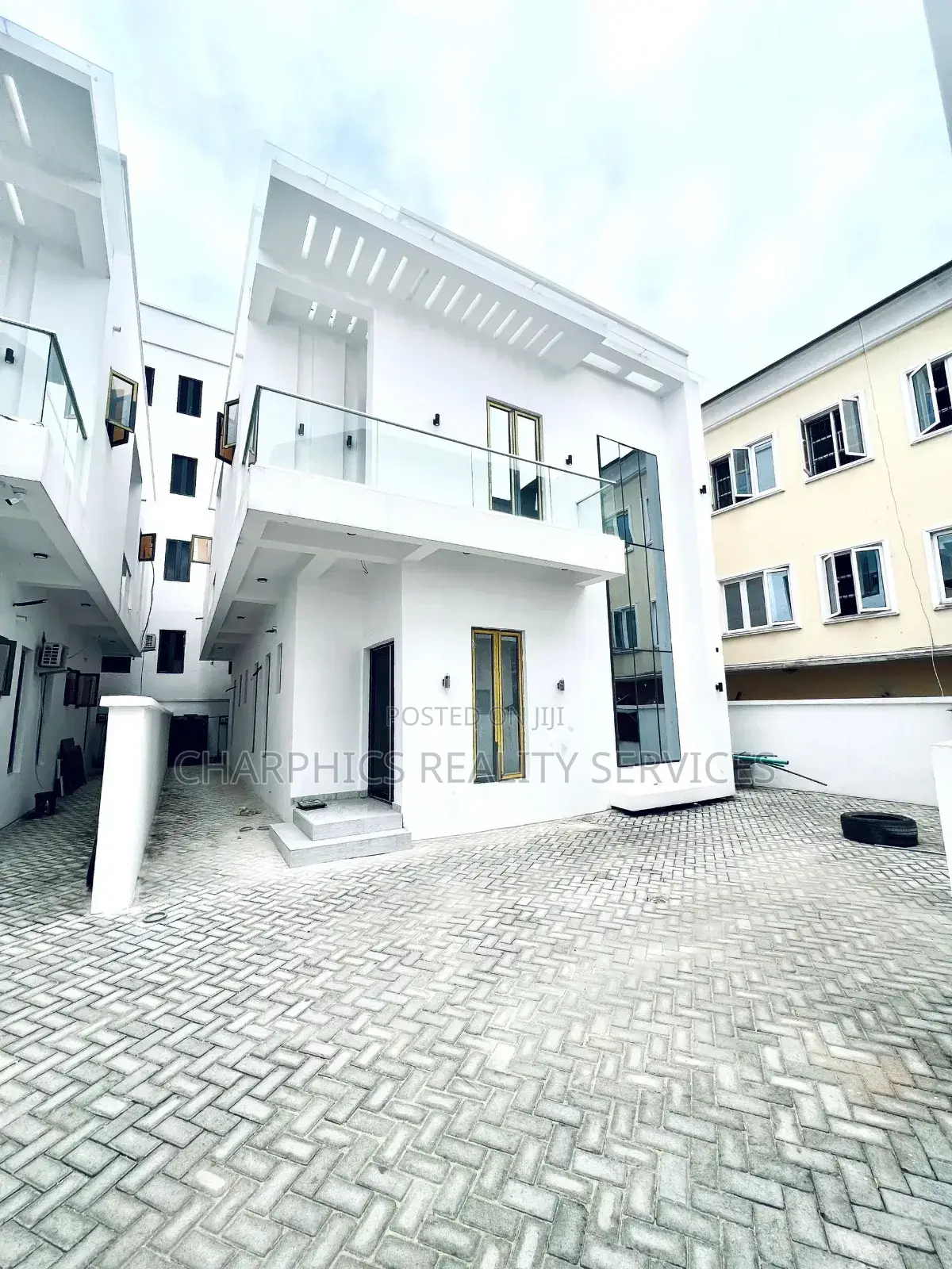 4bdrm Duplex in Lekki for sale in Lekki