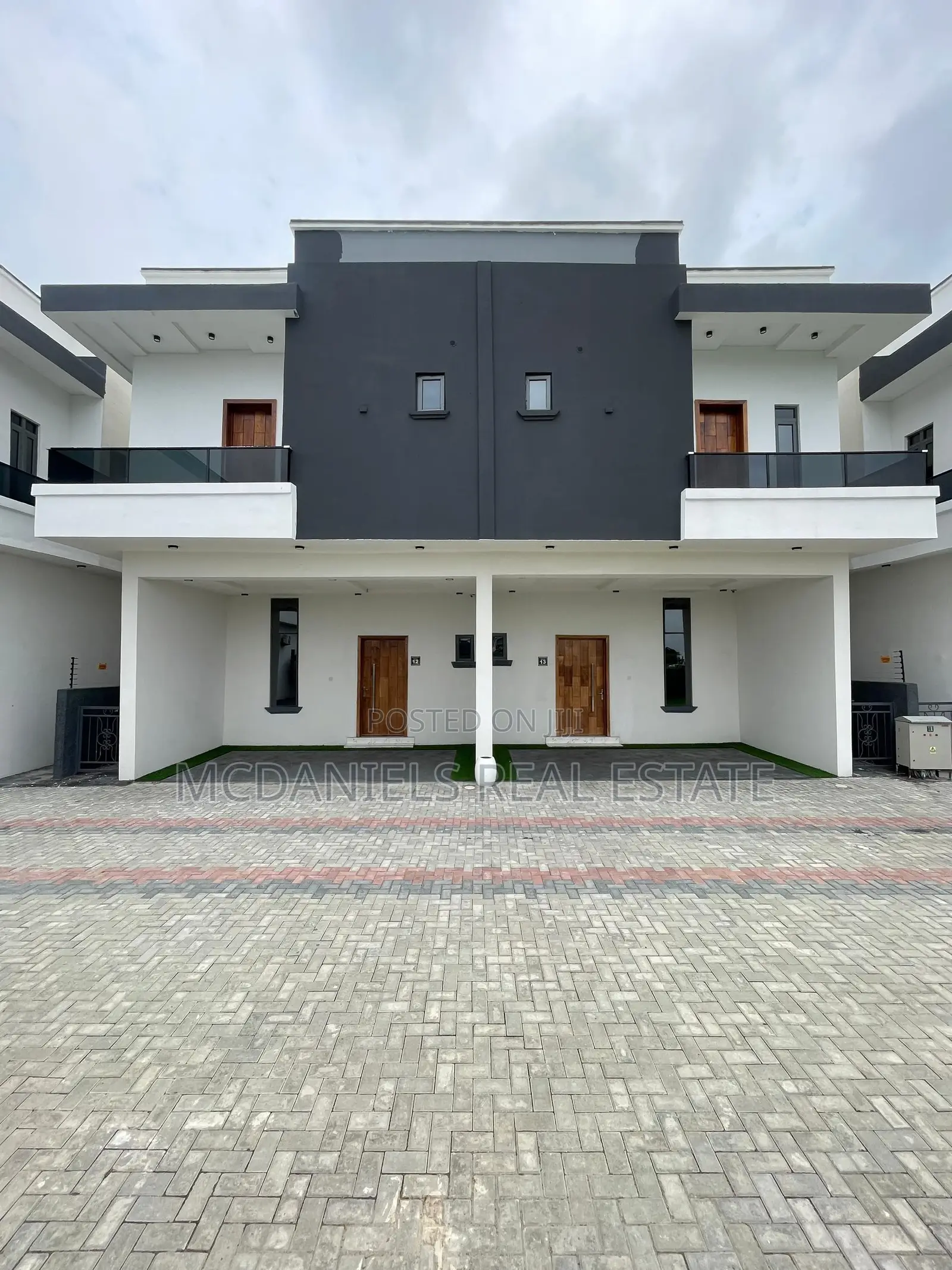 4bdrm Duplex in Ikate for sale in Ikate