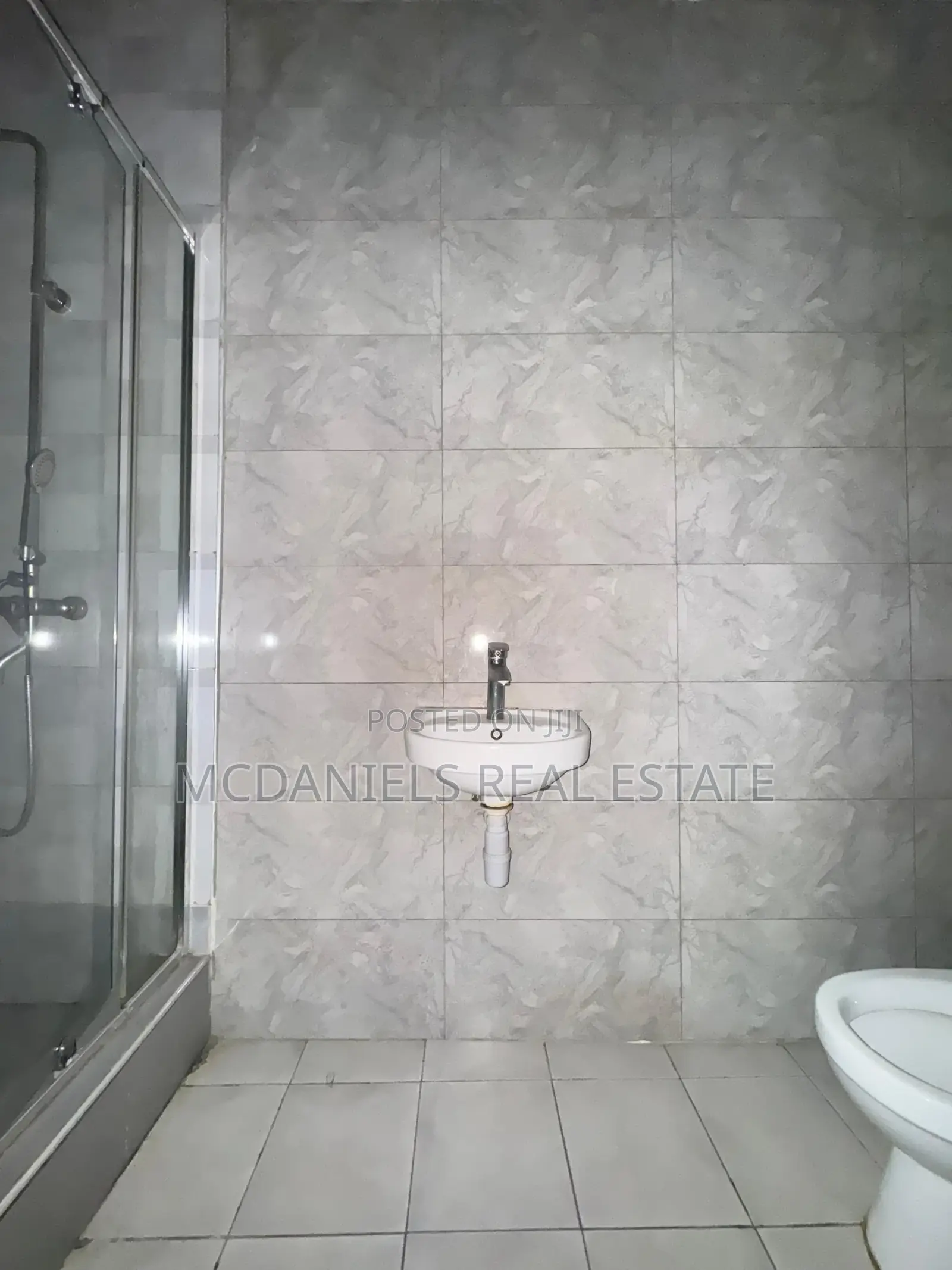 2bdrm Apartment in Ikate for sale in Ikate