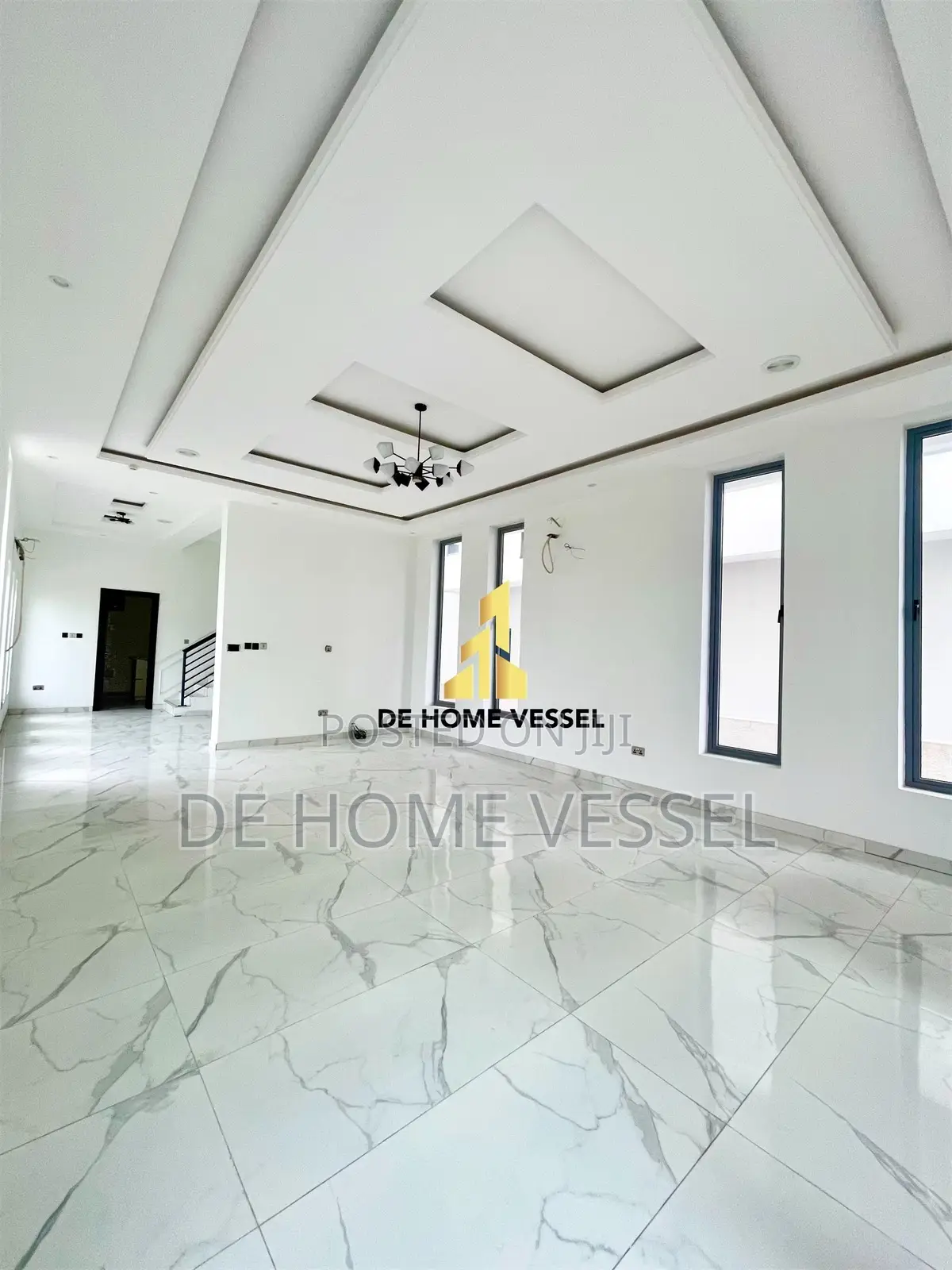 5bdrm Duplex in Osapa london for sale in Osapa london