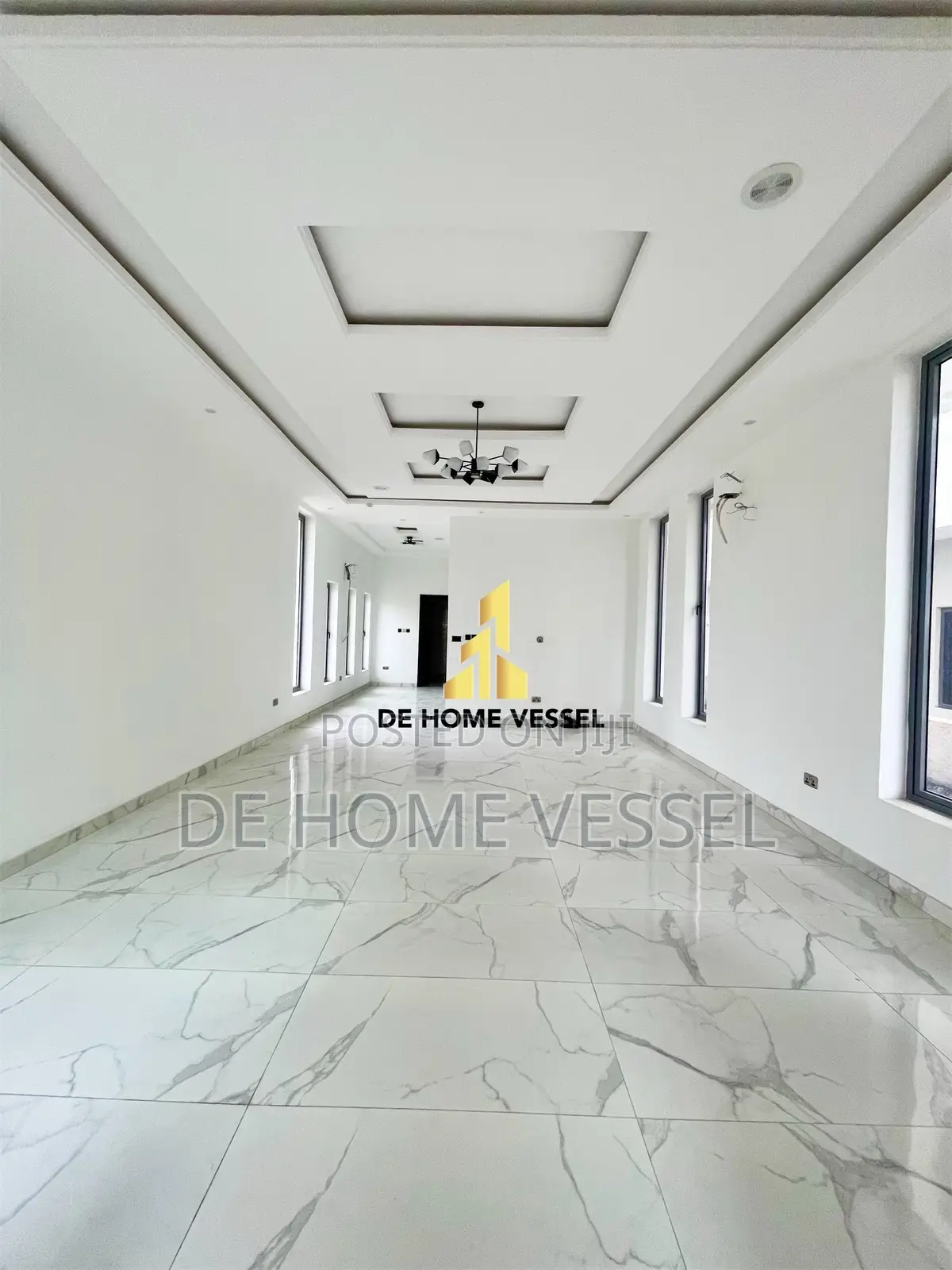 5bdrm Duplex in Osapa london for sale in Osapa london