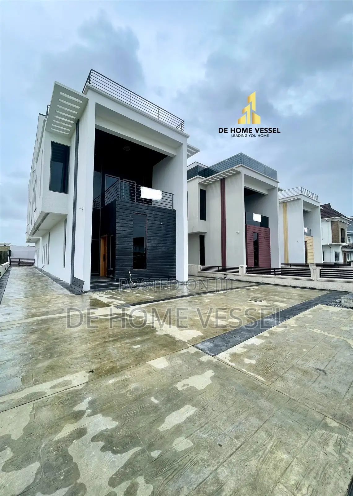 5bdrm Duplex in Osapa london for sale in Osapa london
